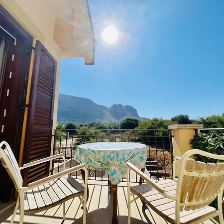Esmaraldas House Of Guest house Terrasini