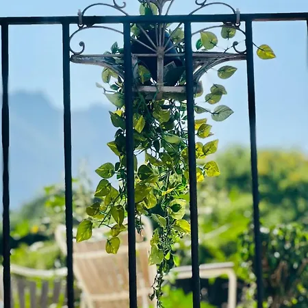 Pensjonat Esmaraldas House Of