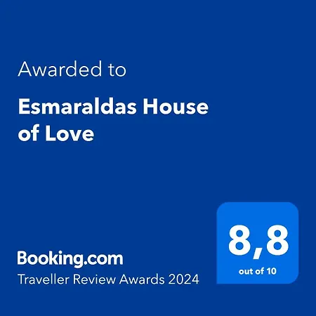 Esmaraldas House Of بيت ضيافة تيراسيني