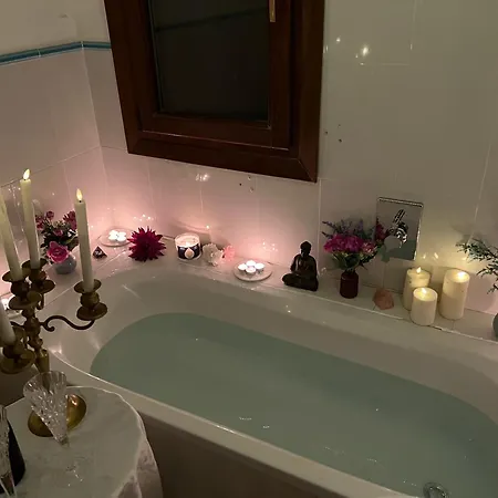 Esmaraldas House Of بيت ضيافة تيراسيني