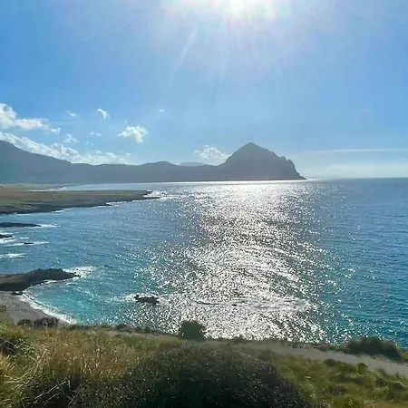 Esmaralda’s Gæstehus Terrasini