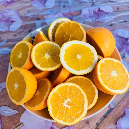 Esmaralda’s * Terrasini