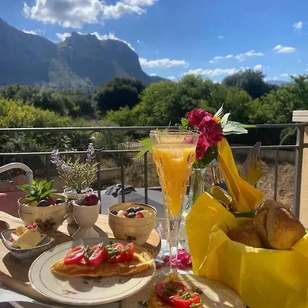 بيت ضيافة Esmaraldas House Of *